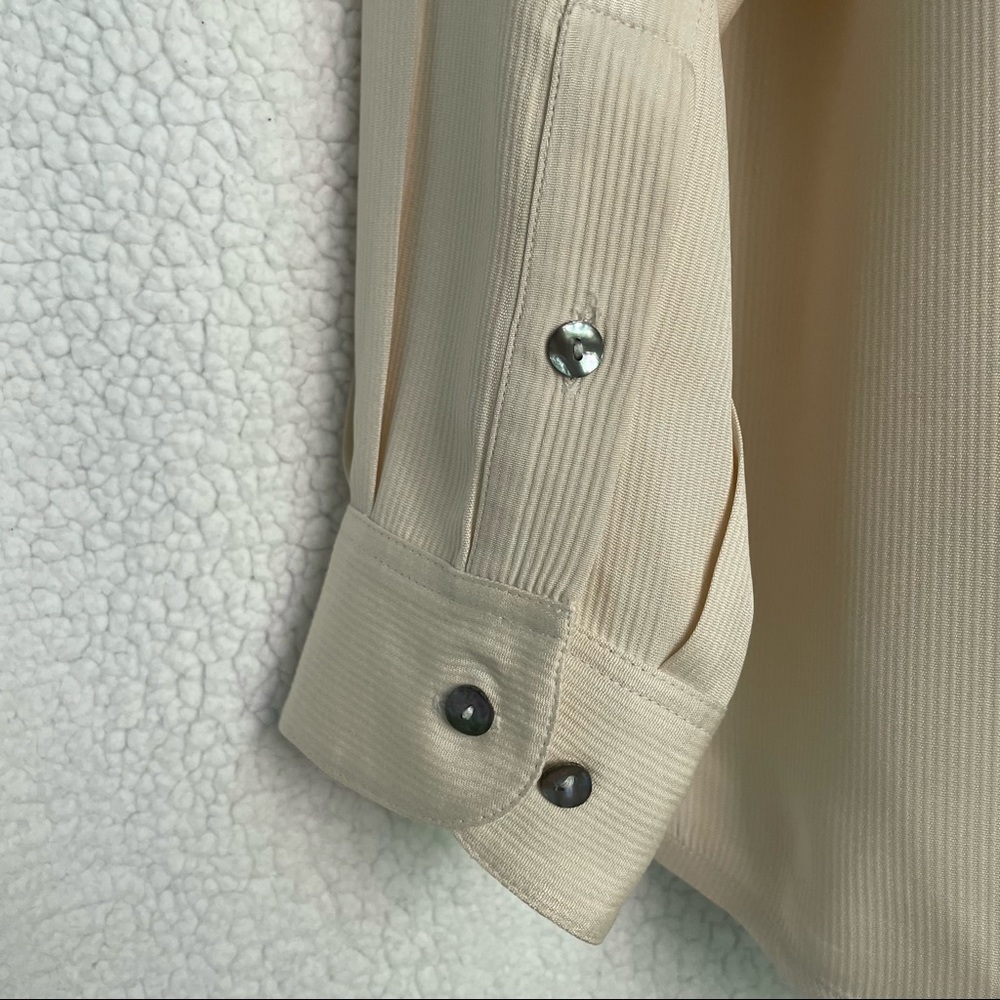 EUC vtg Cypress Grove silk banded-collar mother-of-pearl button-front shirt - Picture 5 of 5